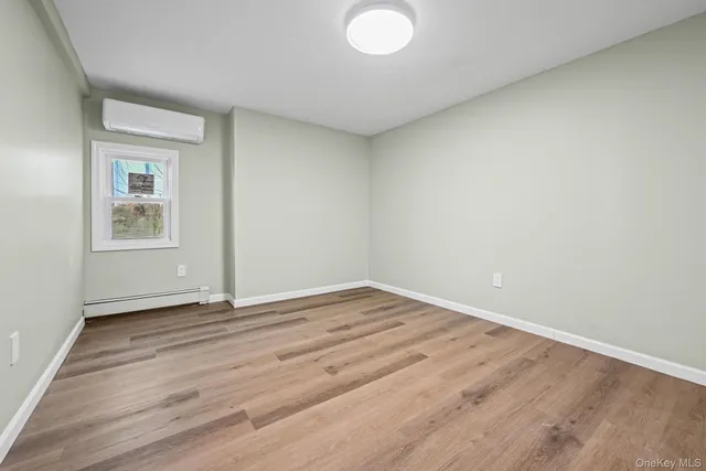 $899,000 | 9 Harmony Lane, Glen Cove, NY 11542