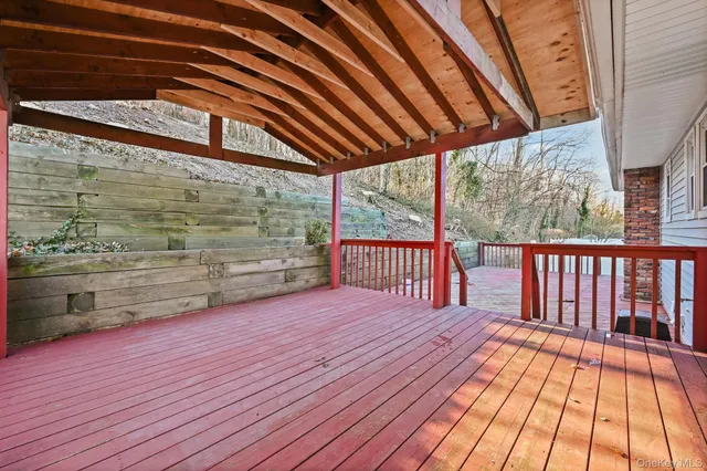 $899,000 | 9 Harmony Lane, Glen Cove, NY 11542