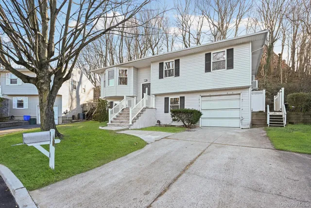 $899,000 | 9 Harmony Lane, Glen Cove, NY 11542