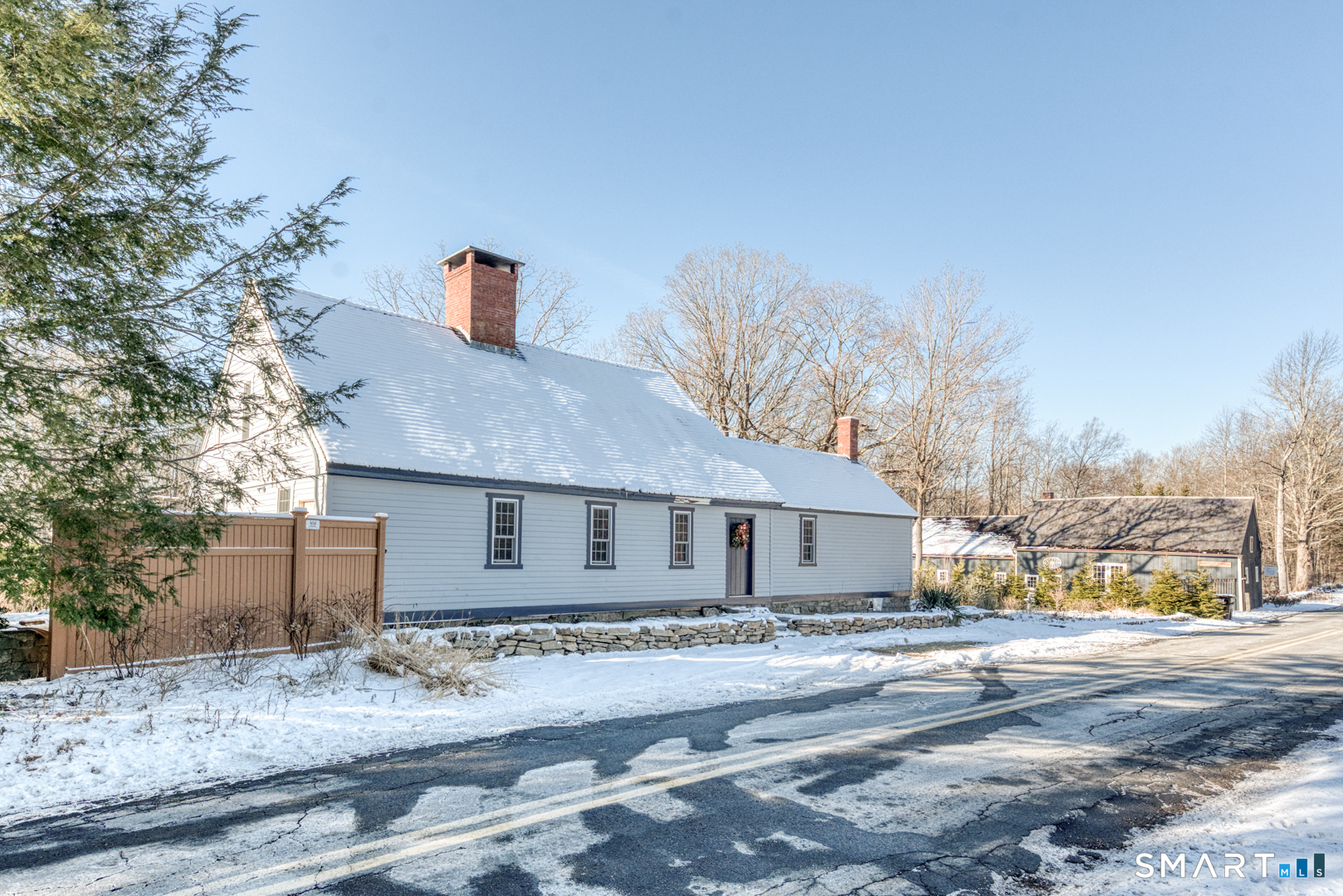59 Hidden Lake Road Haddam, CT 06441 - Photo 2 of 40 This quintessential 18th century cape on 3.65 acres of manicured gardens is waiting for you !