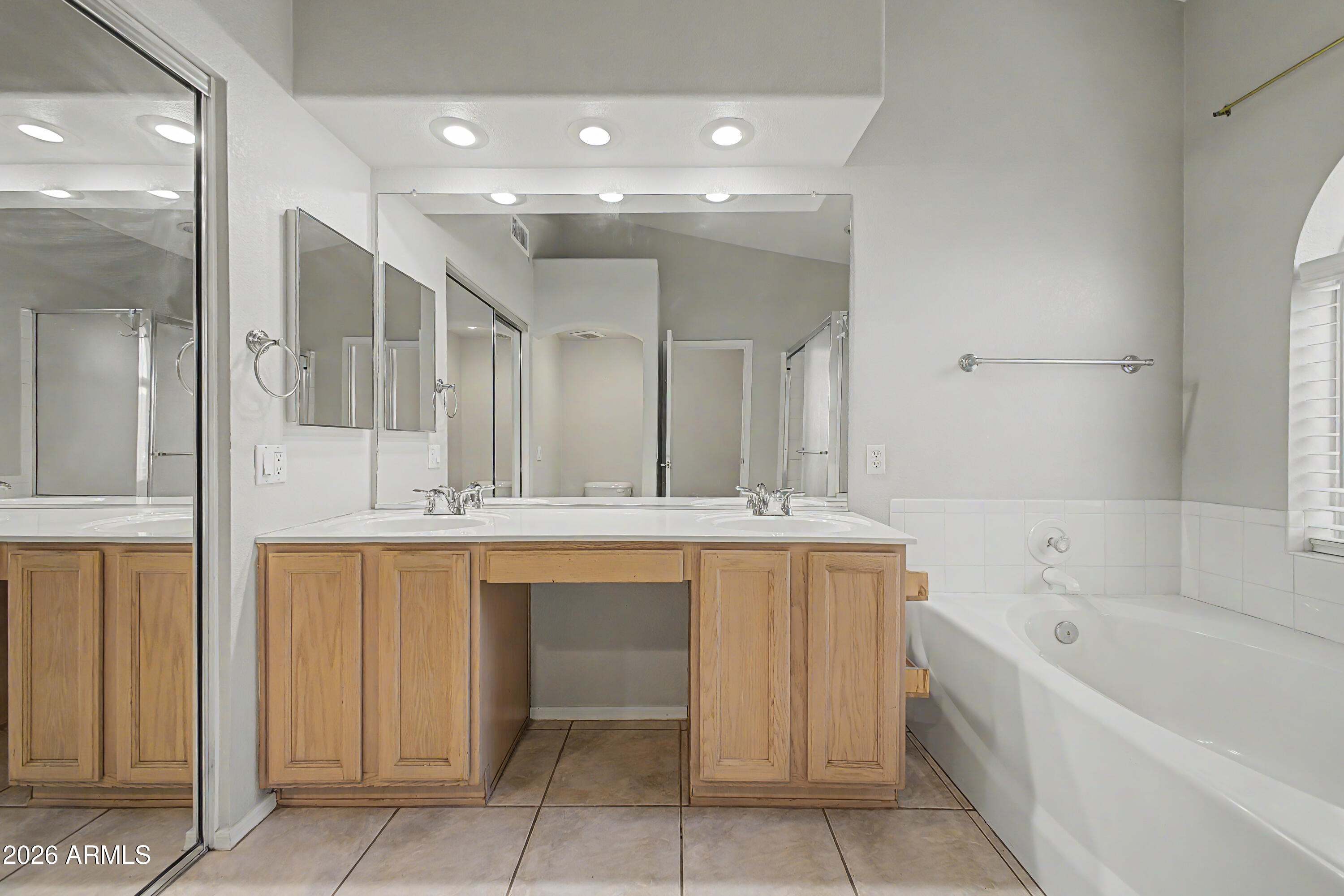 4414 East Dry Creek Road Phoenix, AZ 85044 - Photo 8 of 15 Master Bath(2)