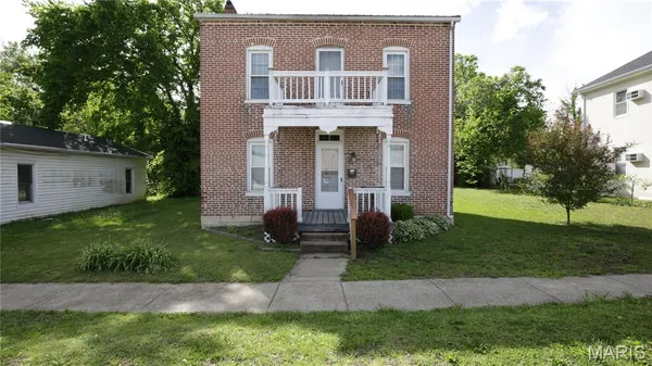 $139,900 | 914 South 2nd Street, De Soto, MO 63020