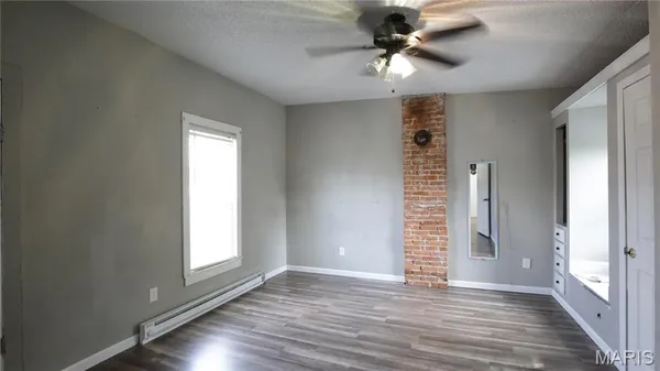 $139,900 | 914 South 2nd Street, De Soto, MO 63020