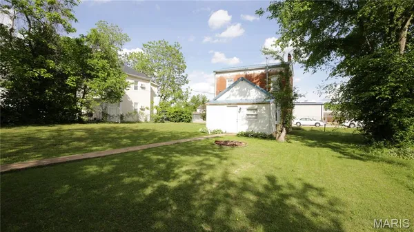 $139,900 | 914 South 2nd Street, De Soto, MO 63020