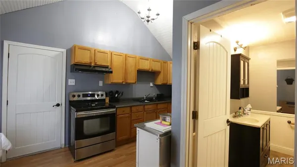 $139,900 | 914 South 2nd Street, De Soto, MO 63020