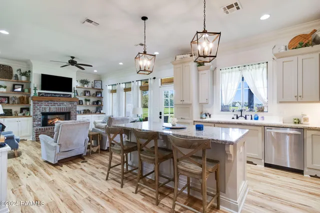 $525,000 | 1258 Fabacher Road, Iota, LA 70543