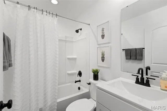 $369,900 | 2 Aspen At Grove, St. Louis, MO 63123