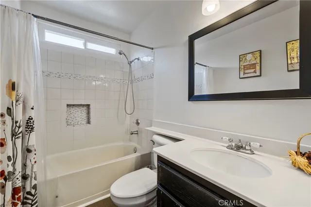 $369,900 | 40161 La Cota Drive, Palmdale, CA 93550