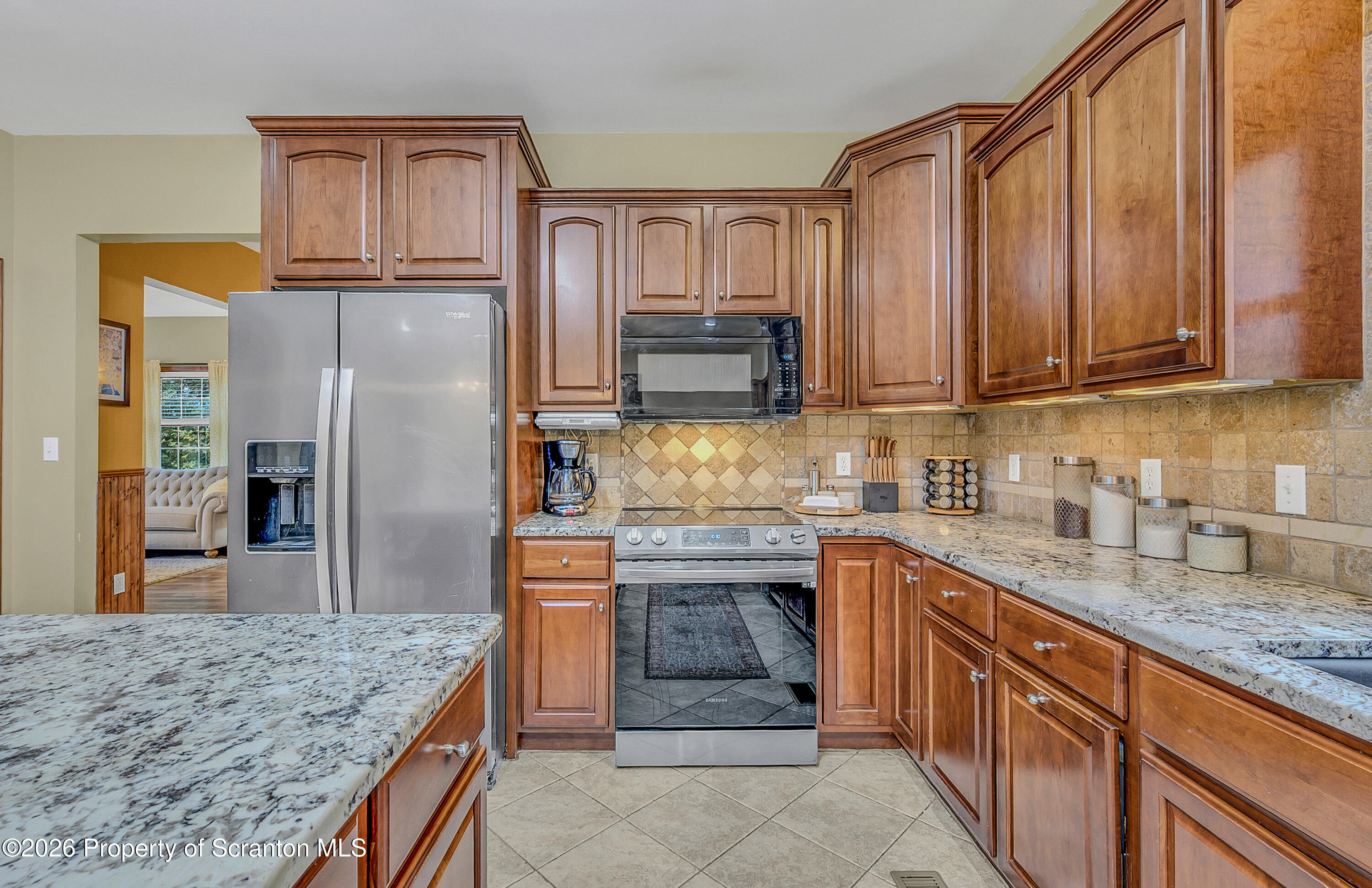 618 Goldbutton Street Archbald, PA 18403 - Photo 13 of 73 Kitchen