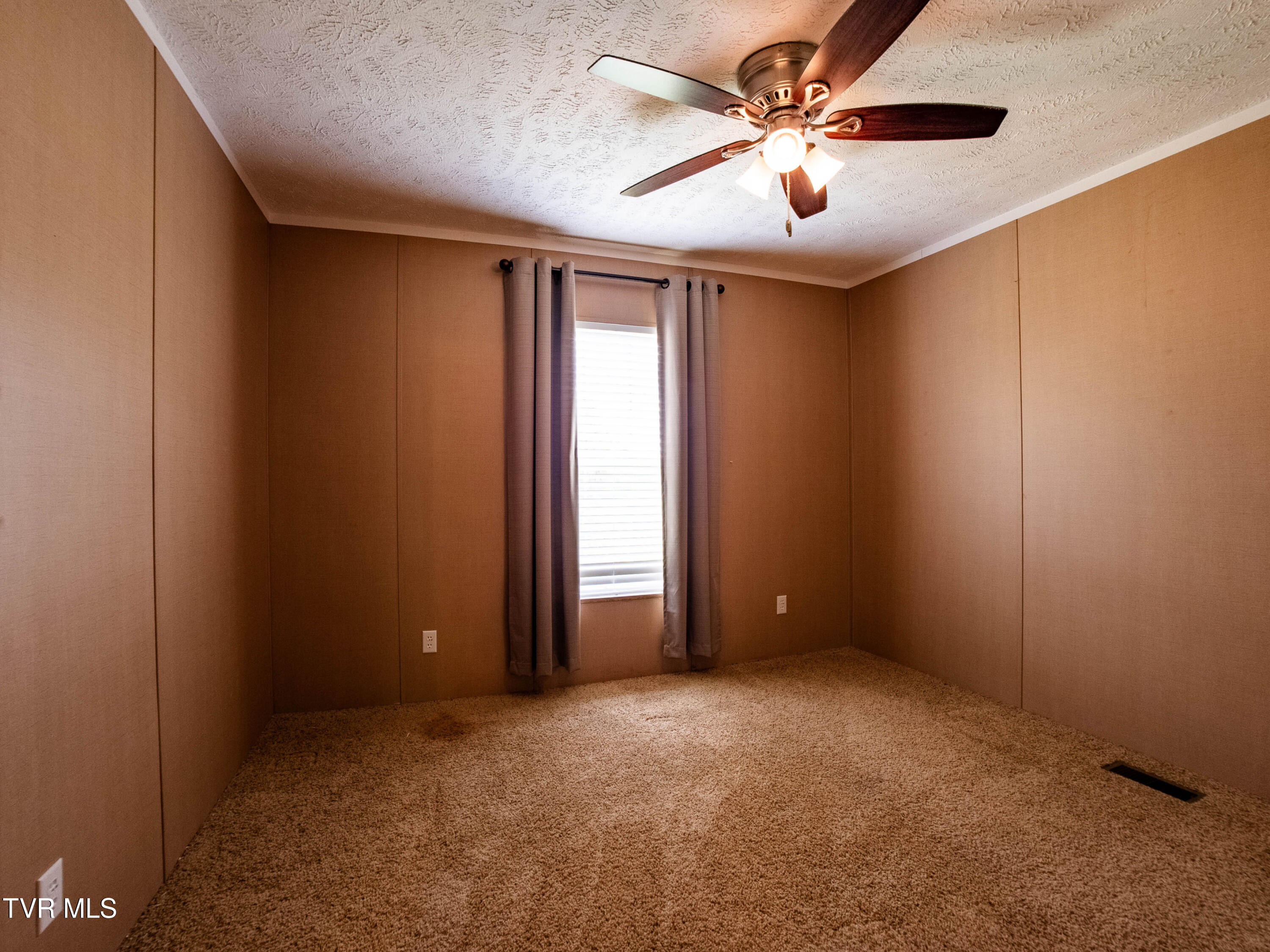 3710 Goshen Valley Road Rogersville, TN 37857 - Photo 20 of 31 P1322777-HDR