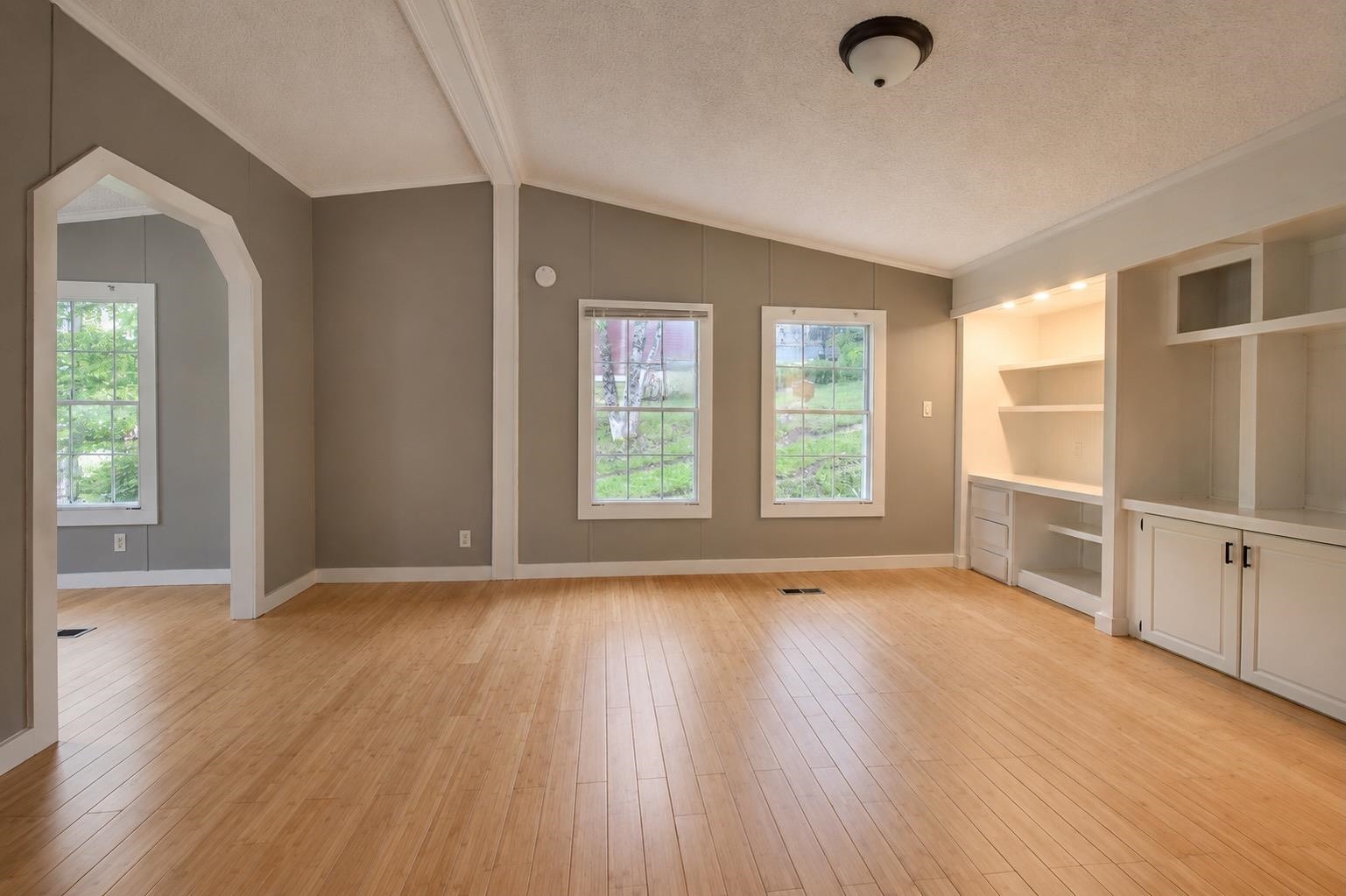 7906 Main Road Huntington, VT 05462 - Photo 7 of 19