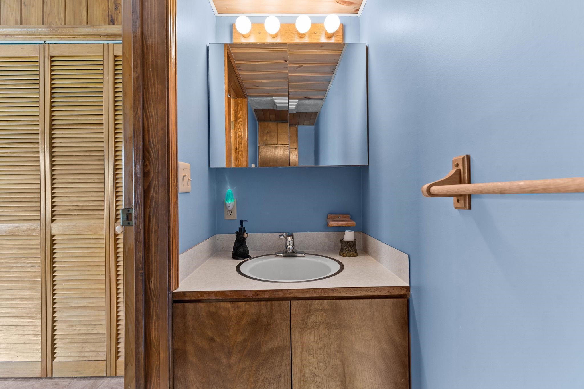 43827 Silver Beach Road Loon Lake, WA 99148 - Photo 16 of 45 Gallery Image 16