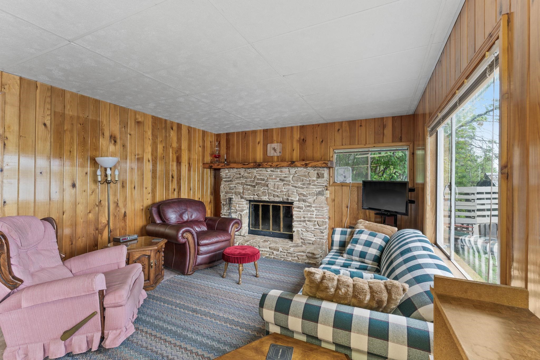 43827 Silver Beach Road Loon Lake, WA 99148 - Photo 6 of 45 Gallery Image 6