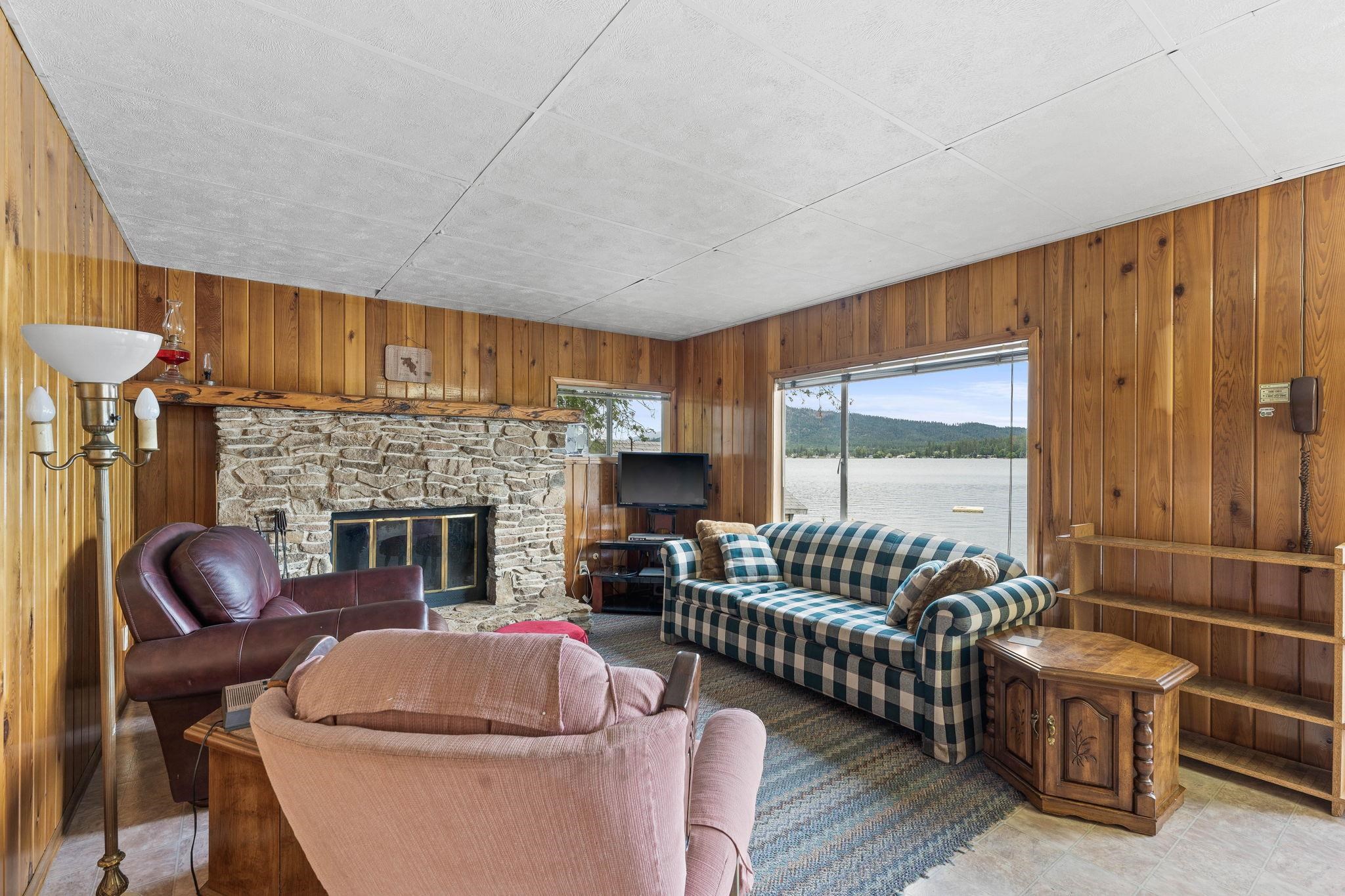 43827 Silver Beach Road Loon Lake, WA 99148 - Photo 7 of 45 Gallery Image 7