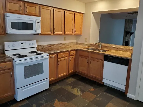 $1,995 | 1247 Druid Knoll Drive Northeast, Unit 1247, Atlanta, GA 30319