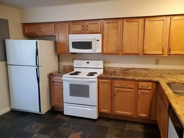 $1,995 | 1247 Druid Knoll Drive Northeast, Unit 1247, Atlanta, GA 30319