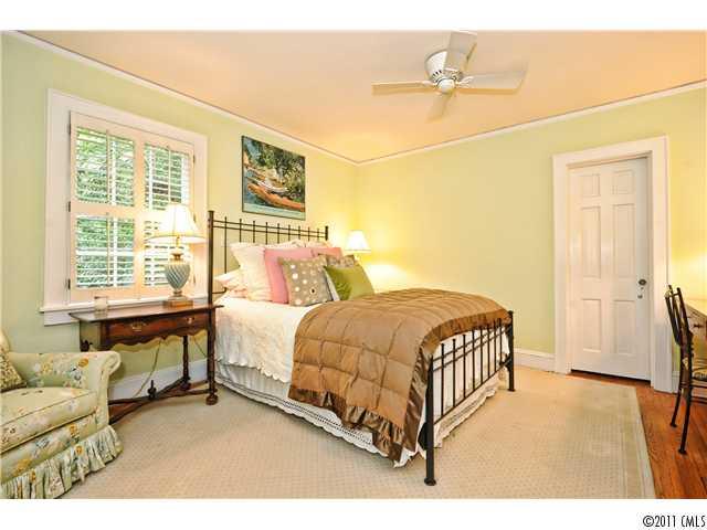 1839 South Wendover Road Charlotte, NC 28211 - Photo 11 of 16 Gallery Image 11