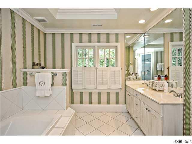 1839 South Wendover Road Charlotte, NC 28211 - Photo 10 of 16 Gallery Image 10