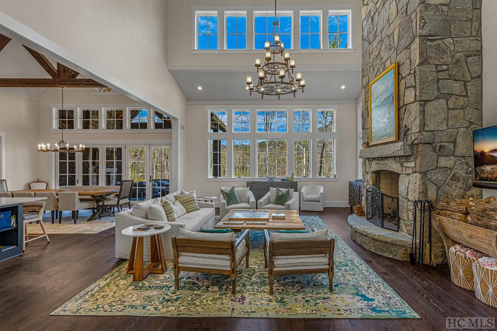 809 Flagstone Road Sapphire, NC 28774 - Photo 3 of 31 Gallery Image 3