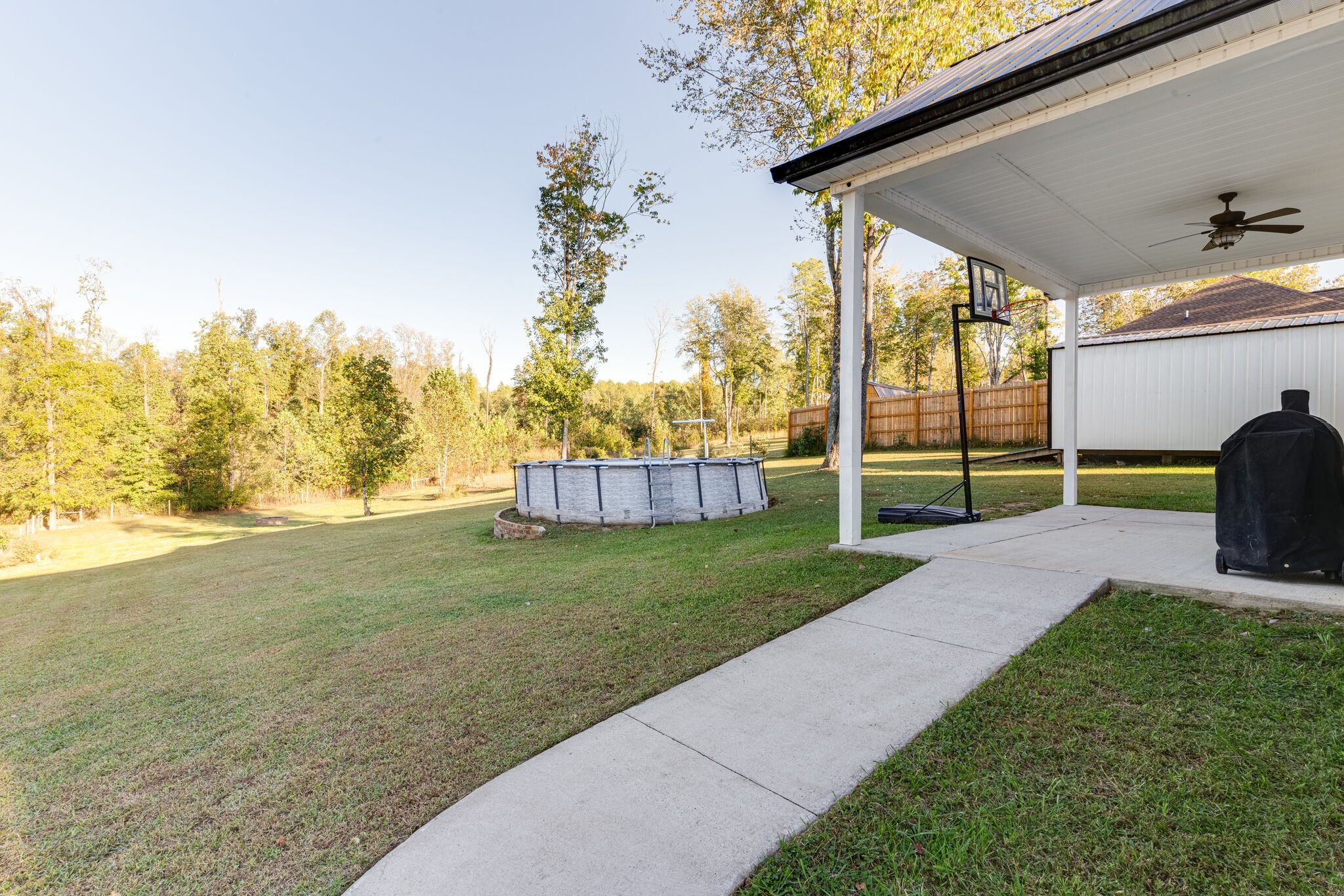 1688 Rock Bridge Road Bethpage, TN 37022 - Photo 25 of 29 a view of a porch with a backyard