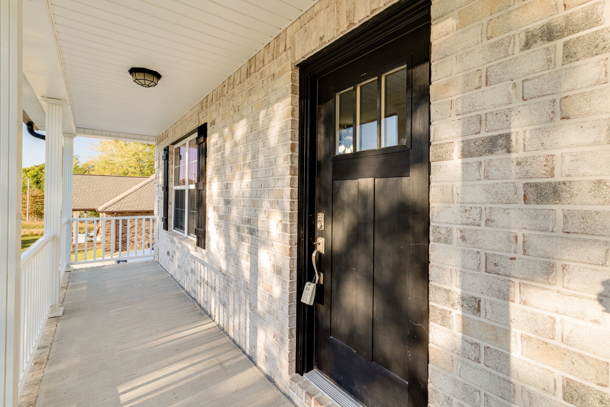 1688 Rock Bridge Road Bethpage, TN 37022 - Photo 3 of 29 a view of an entryway