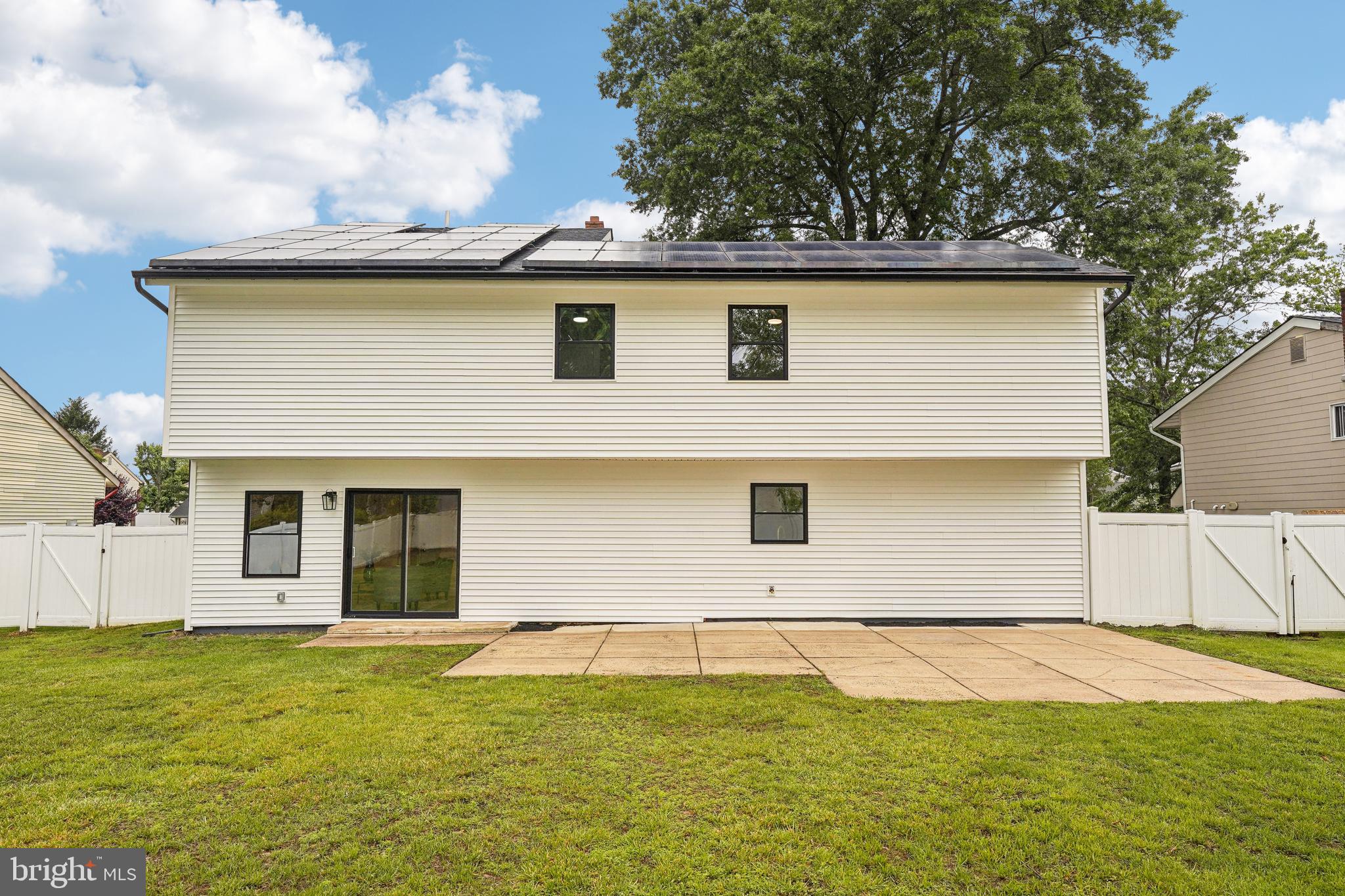 44 Concord Road Marlton, NJ 08053 - Photo 37 of 43 a house with swimming pool in front of it