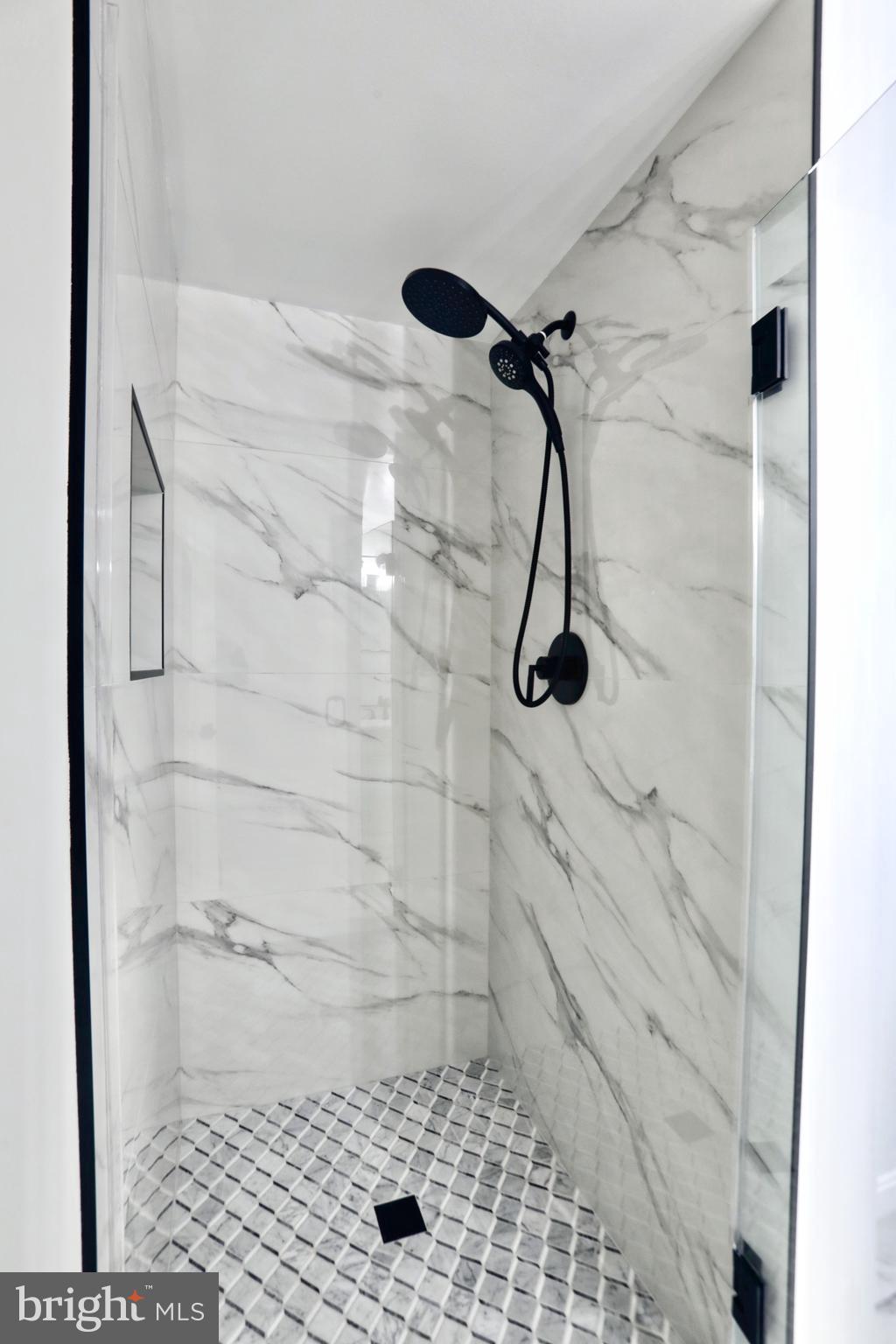 11328 Vale Road Oakton, VA 22124 - Photo 24 of 34