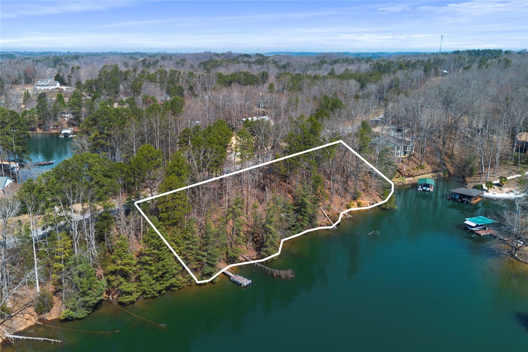 305 Valley View Drive Seneca, SC 29672 - Photo 40 of 41 Community Boat Dock/Land