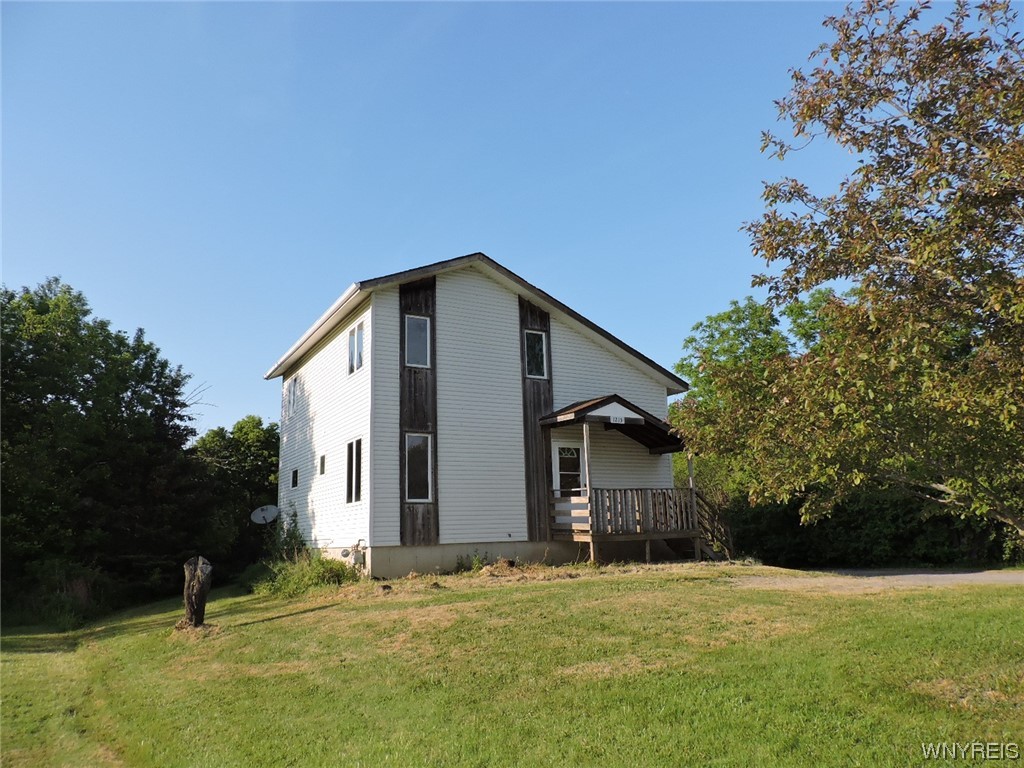 1215 Saunders Settlement Road Lewiston, NY 14305 - Photo 12 of 28