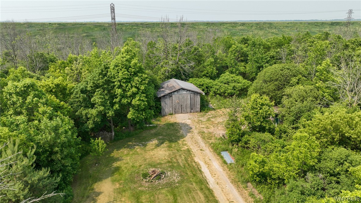 1215 Saunders Settlement Road Lewiston, NY 14305 - Photo 6 of 28