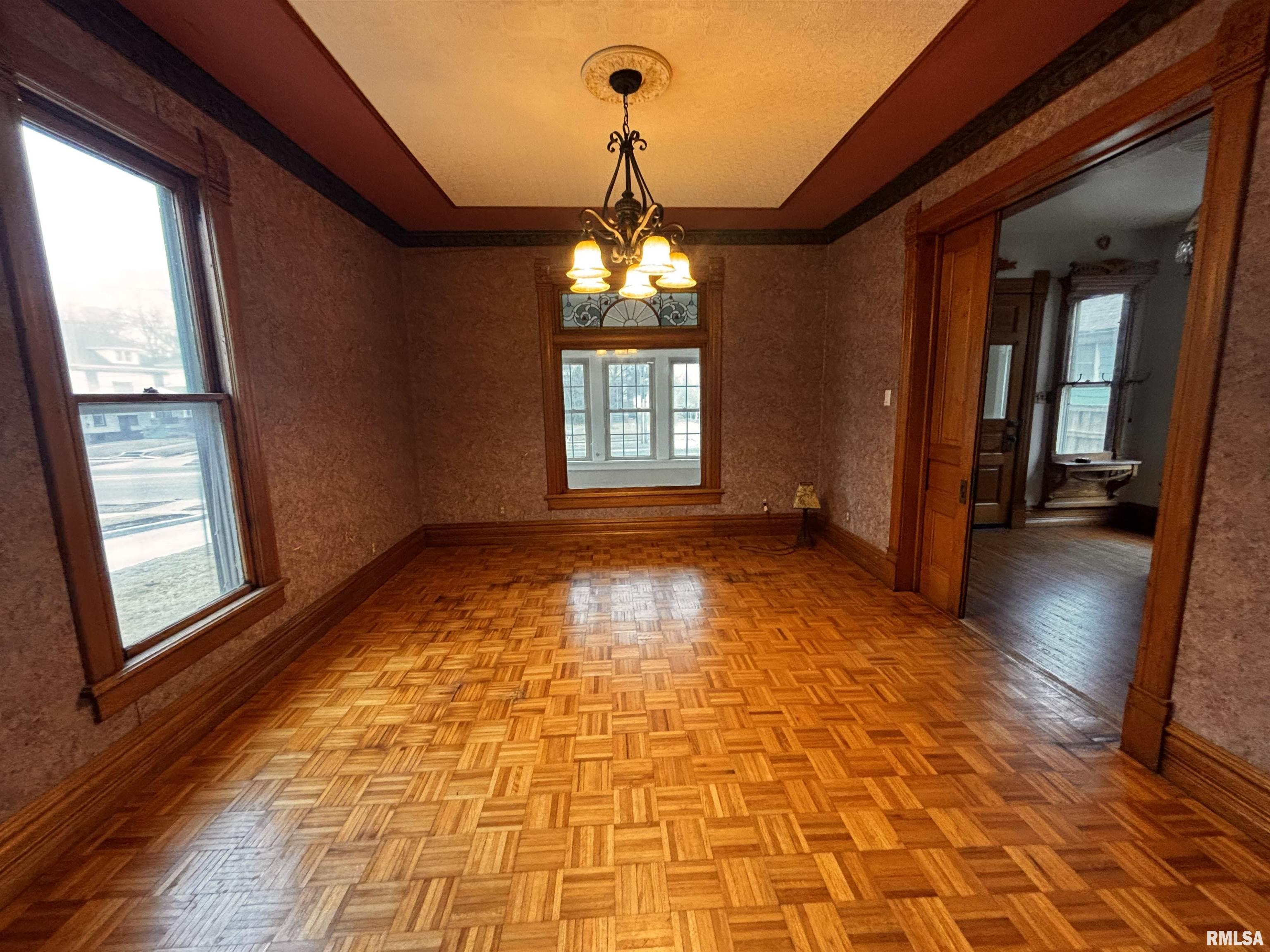 581 North Seminary Street Galesburg, IL 61401 - Photo 12 of 25