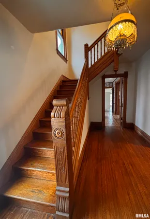 $107,500 | 581 North Seminary Street, Galesburg, IL 61401