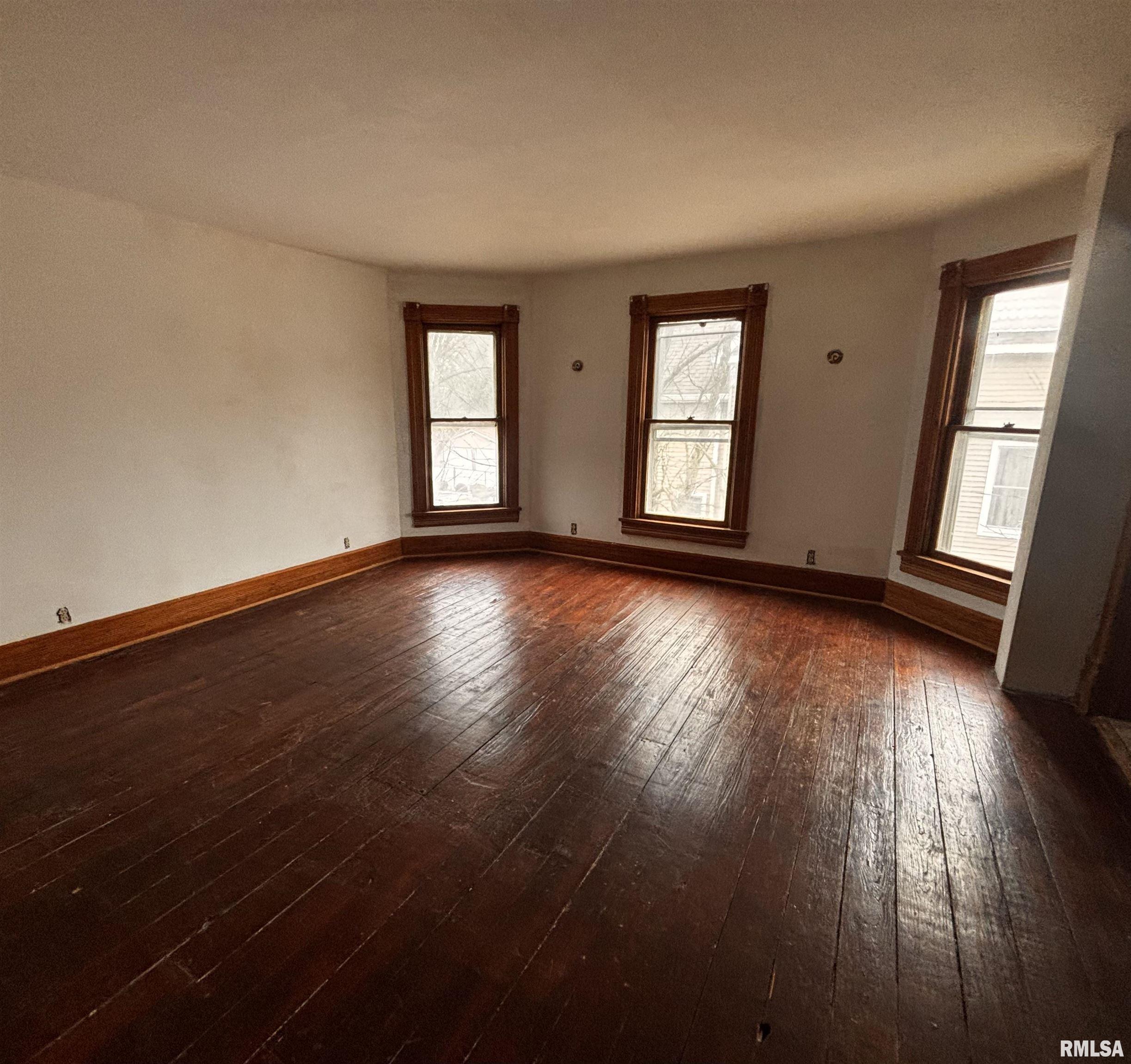 581 North Seminary Street Galesburg, IL 61401 - Photo 20 of 25