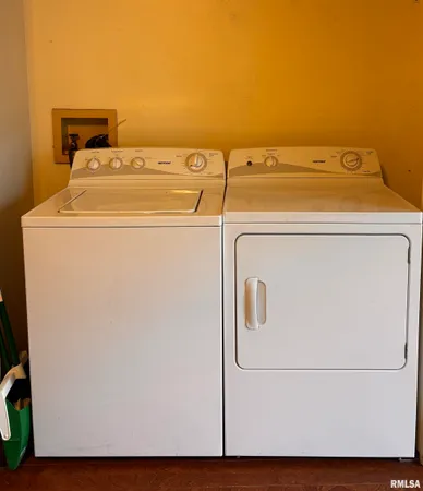 $107,500 | 581 North Seminary Street, Galesburg, IL 61401