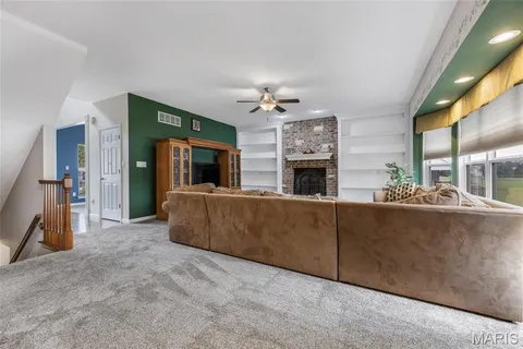 $525,000 | 2050 Hannah Drive, Wentzville, MO 63385