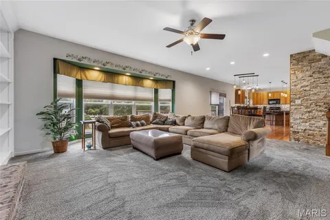 $525,000 | 2050 Hannah Drive, Wentzville, MO 63385