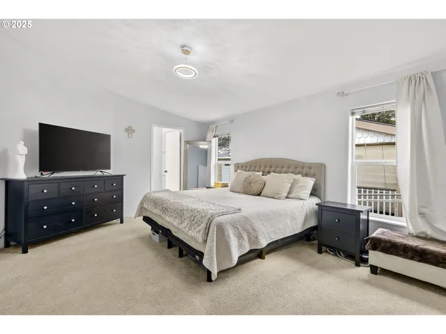 $420,000 | 1614 Granite Street, Woodburn, OR 97071