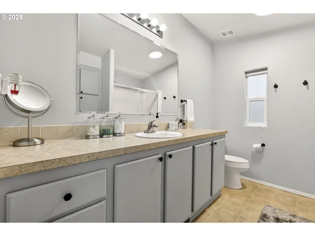 $420,000 | 1614 Granite Street, Woodburn, OR 97071