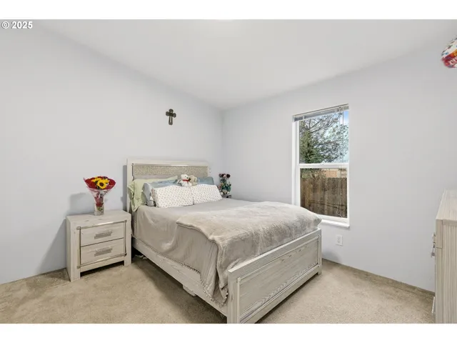 $420,000 | 1614 Granite Street, Woodburn, OR 97071