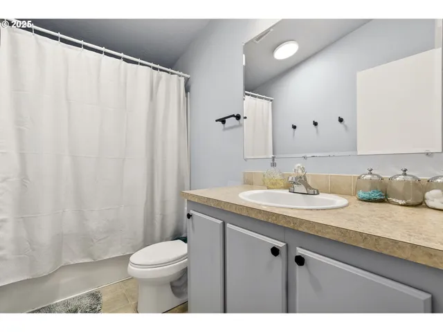 $420,000 | 1614 Granite Street, Woodburn, OR 97071