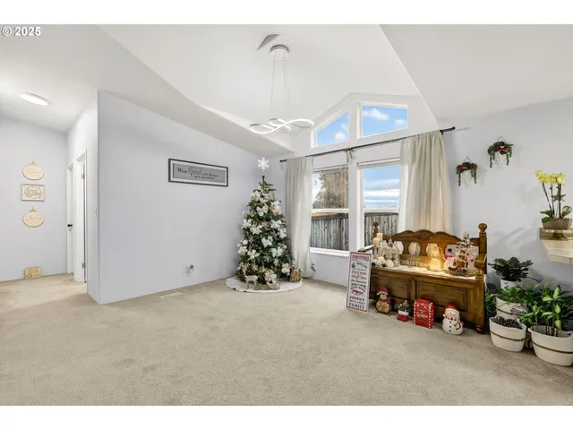 $420,000 | 1614 Granite Street, Woodburn, OR 97071