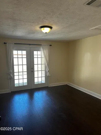 $2,100 | 1105 Hickory Avenue, Panama City, FL 32401
