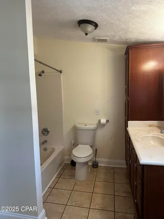$2,100 | 1105 Hickory Avenue, Panama City, FL 32401