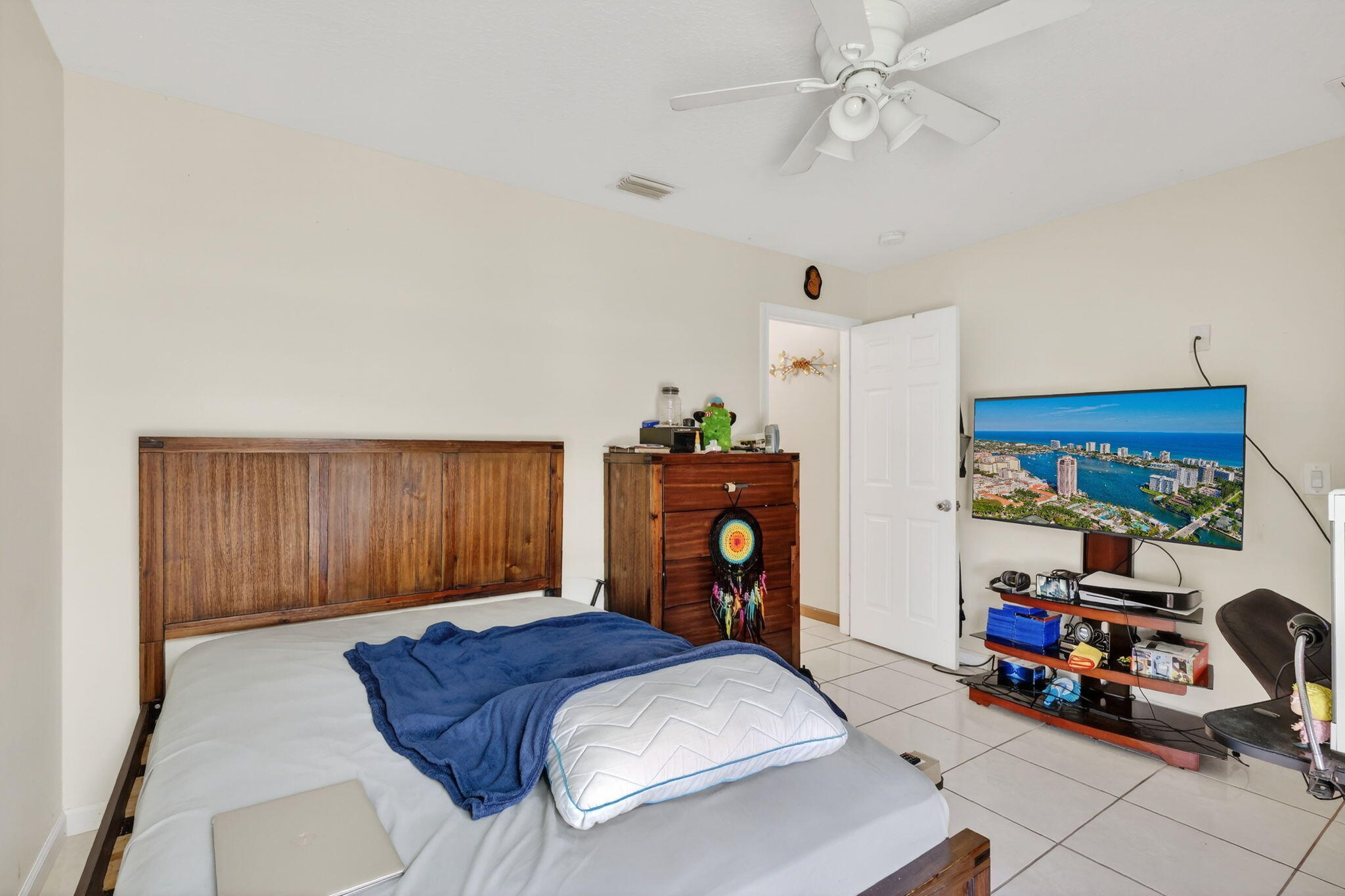 557 Southwest Halkell Avenue Port St. Lucie, FL 34953 - Photo 27 of 36 35-web-or-mls-5P1A3026