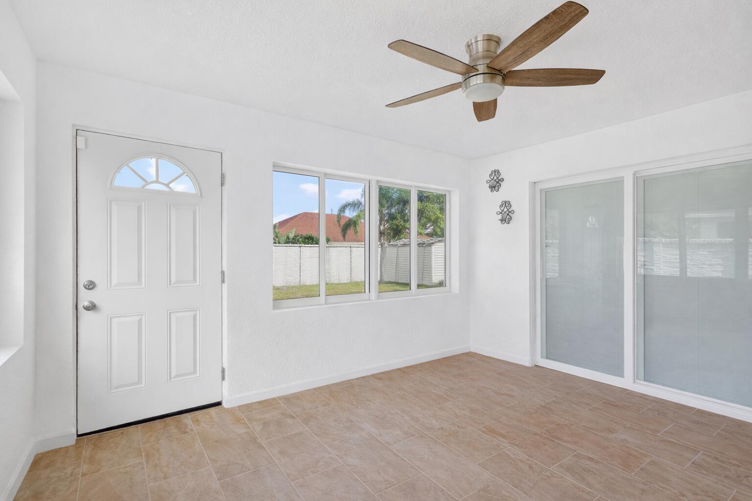 557 Southwest Halkell Avenue Port St. Lucie, FL 34953 - Photo 31 of 36 image 17