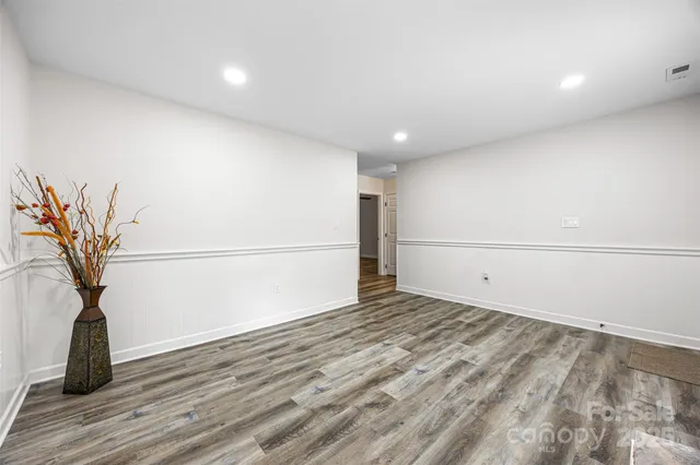 a view of empty room