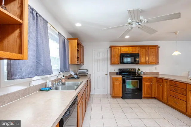 $540,000 | 1519 Meadowlark Road, Wyomissing, PA 19610