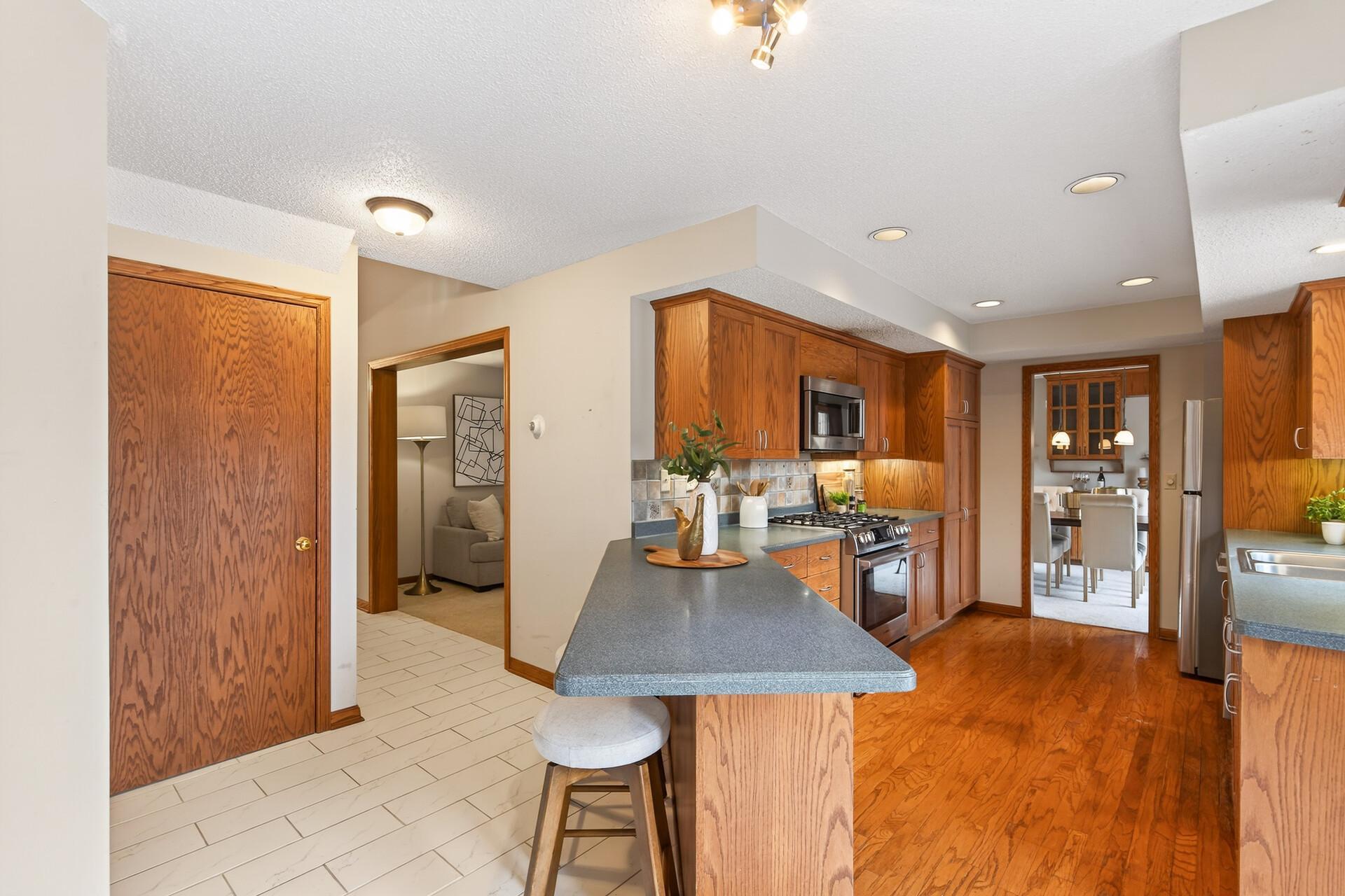 115 Smith Avenue Wayzata, MN 55391 - Photo 21 of 68