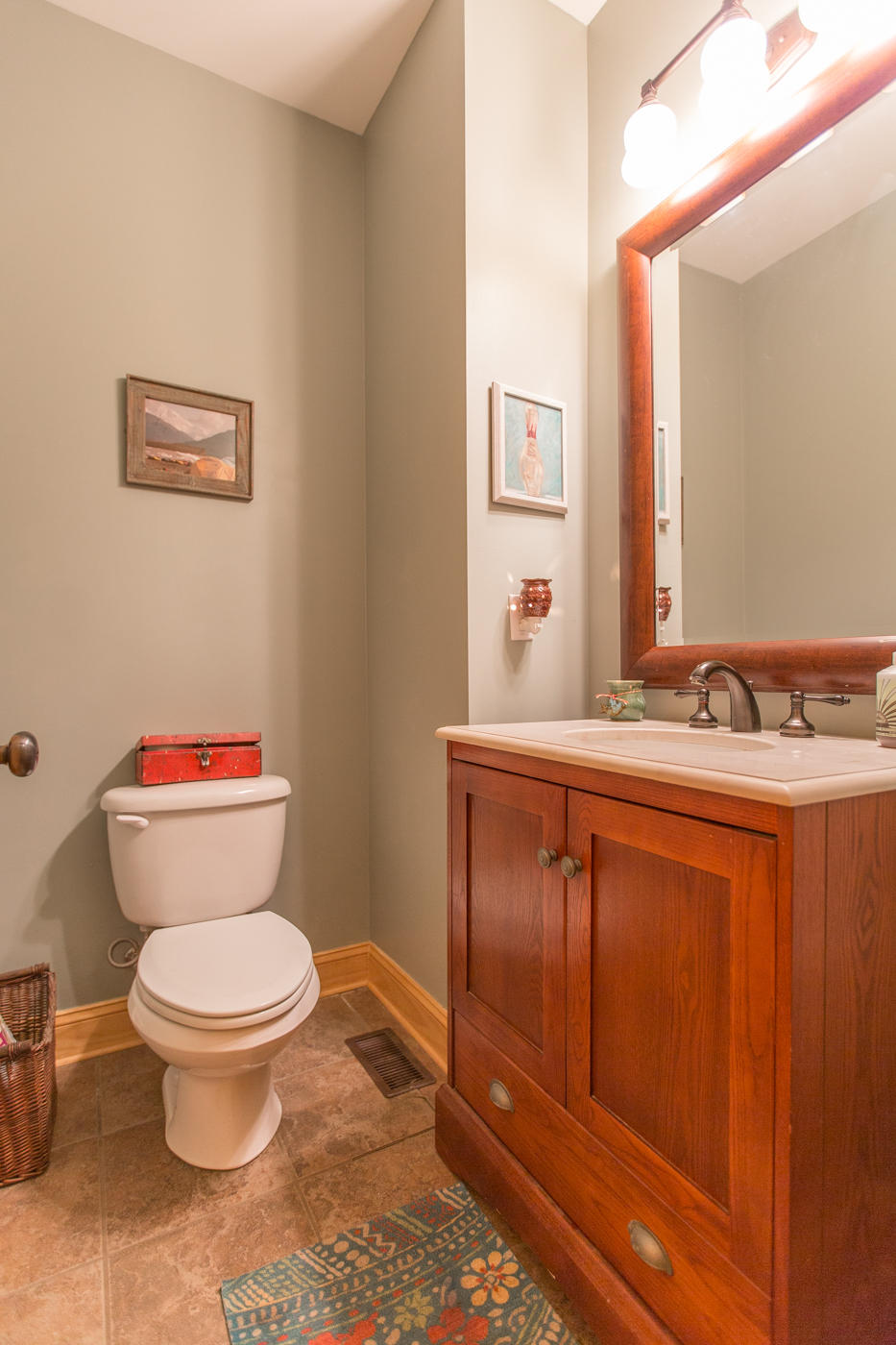 902 South Murrell Road Signal Mountain, TN 37377 - Photo 22 of 39 Downstairs Half Bath