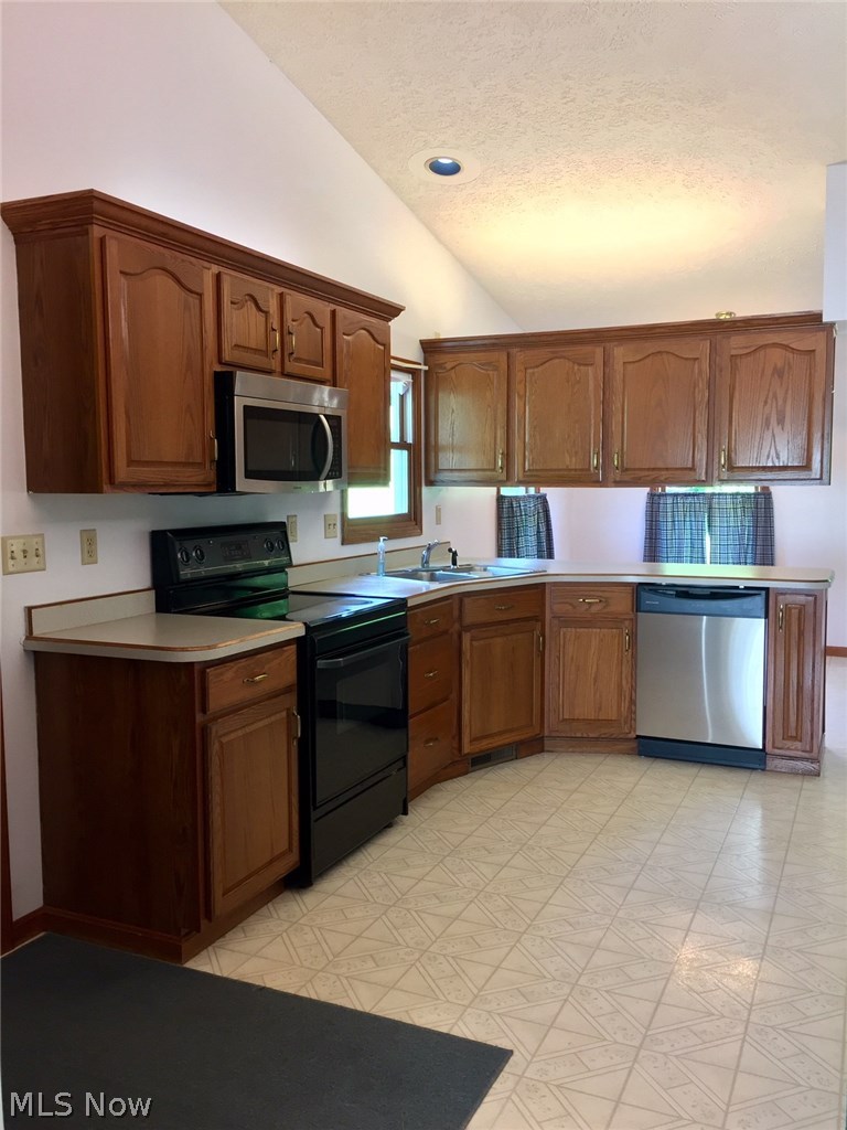 62434 Hillcrest Road Barnesville, OH 43713 - Photo 15 of 31 Gallery Image 15